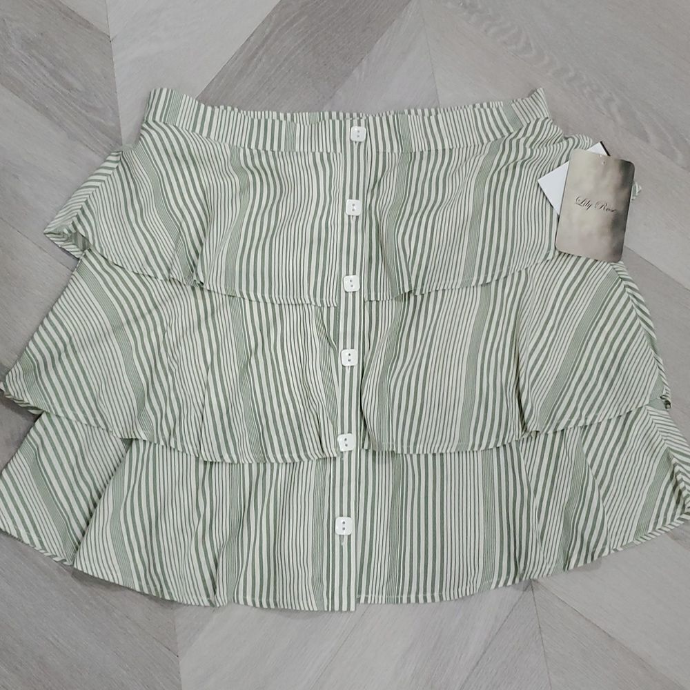 Lily Rose Tiered Ruffle,Green/White Stripe MINI Skirt, Size Large, NWT